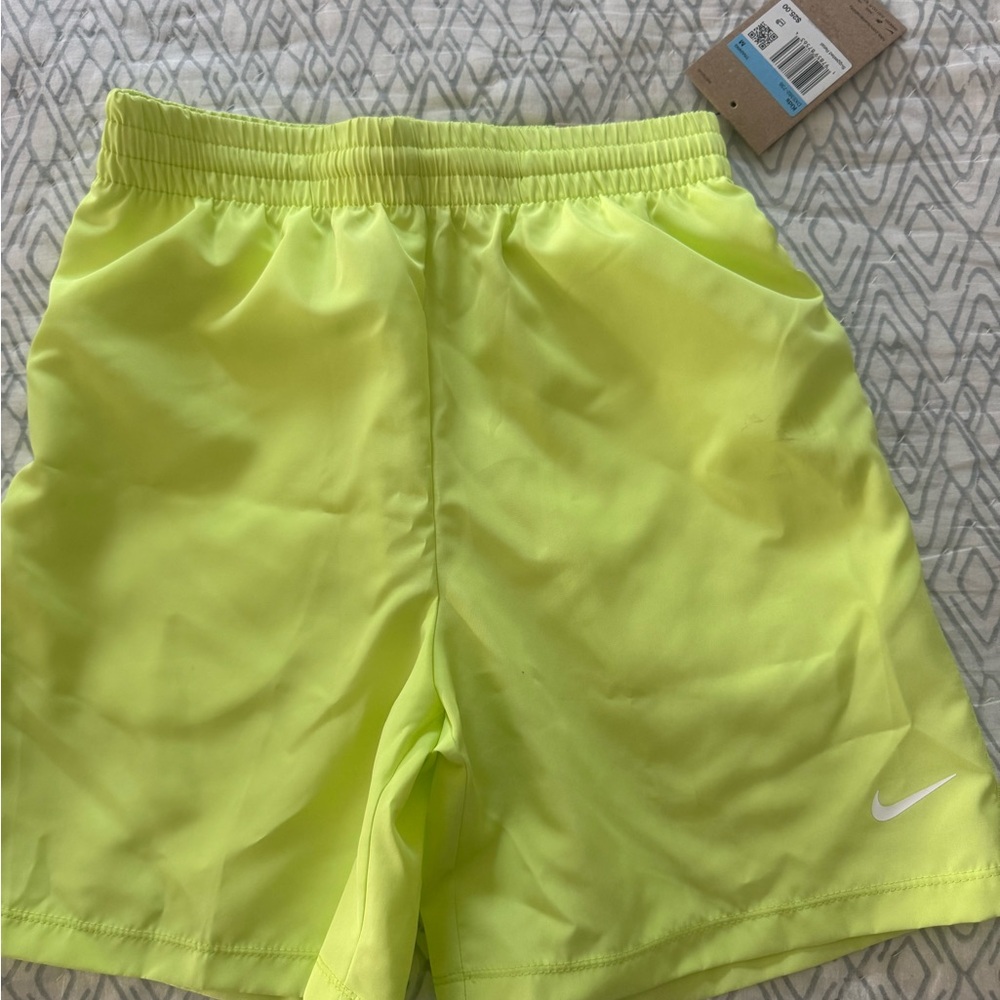 Nike Neon Yellow Standard Fit Kids M